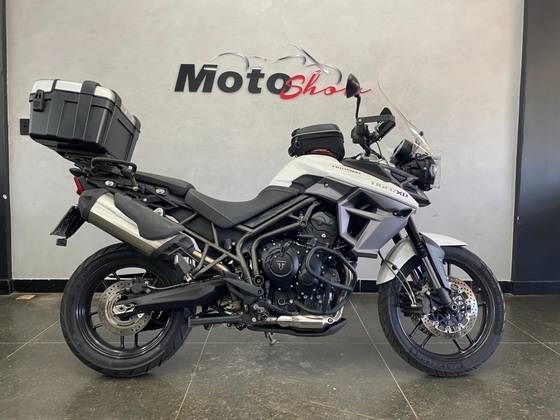 TRIUMPH TIGER 800 XR TRIUMPH TIGER 800 XR